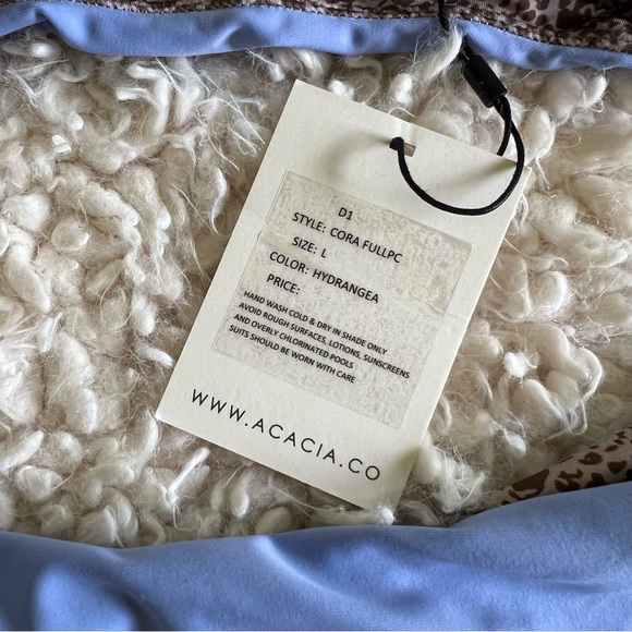 ACACIA Cora one piece in Hydrangea - Picture 11 of 11